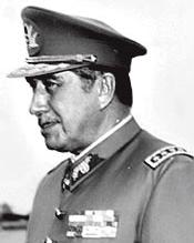 Español: Augusto Pinochet Ugarte. Militar y Pr...