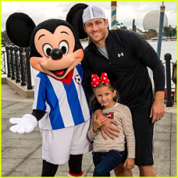 Juan Pablo Galavis at Disney World with daughter Camila