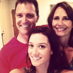 Jade Roper with her mom and dad Source: Instagram